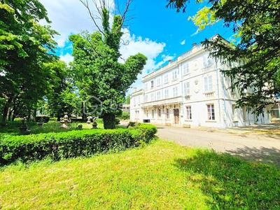 Immeuble - 1 089 m² - 32 pièces