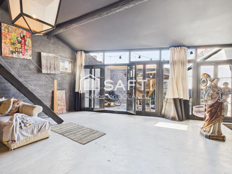 Maison - 230 m² - 3 pièces