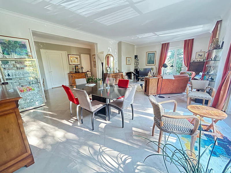 Appartement - 149 m² - 6 pièces