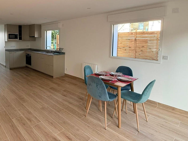 Maison - 90 m² - 3 pièces