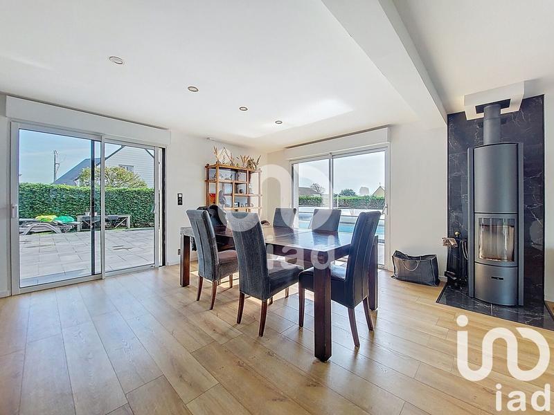 Maison - 200 m² - 9 pièces