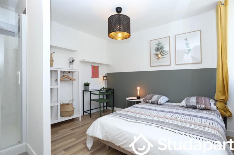 Chambre - 11 m² - 1 pièce