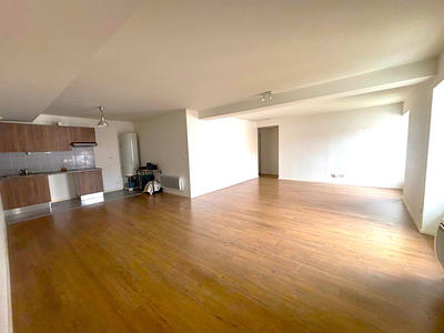 Appartement - 82 m² - 3 pièces