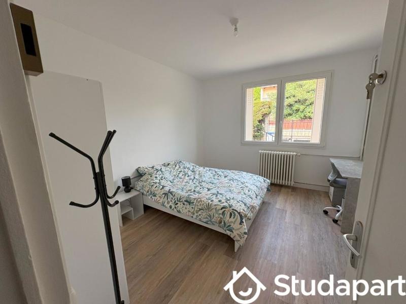 Chambre - 14 m² - 1 pièce