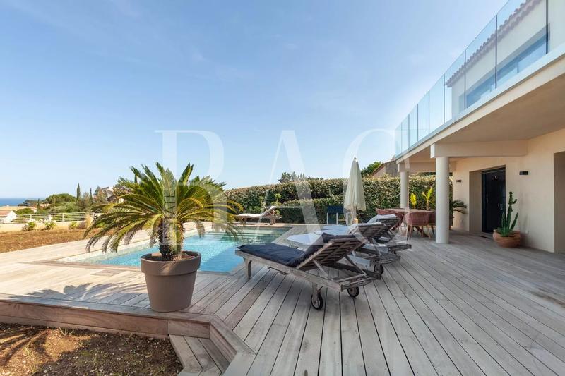 Villa - 180 m² - 5 pièces