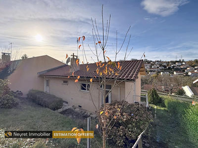 Maison - 90 m² - 4 pièces