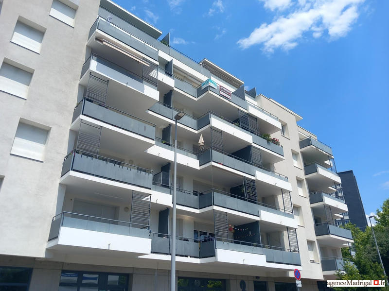 Appartement - 86 m² - 4 pièces