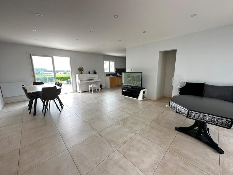 Maison - 115 m² - 6 pièces