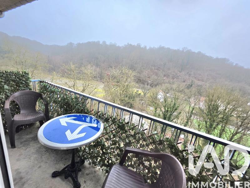 Appartement - 90 m² - 4 pièces