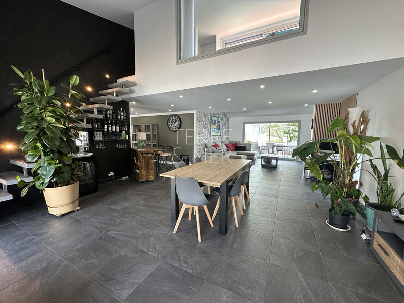 Maison - 123 m² - 4 pièces