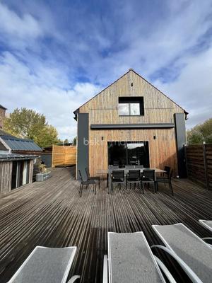 Maison - 140 m² - 4 pièces