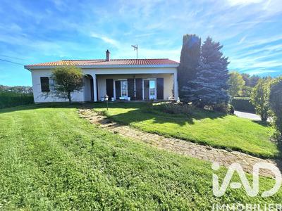 Maison - 121 m² - 5 pièces