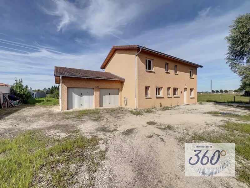 Maison - 159 m² - 7 pièces