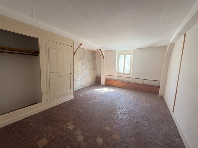 Maison - 220 m² - 7 pièces