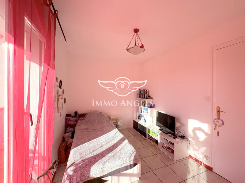 Appartement - 70 m² - 4 pièces