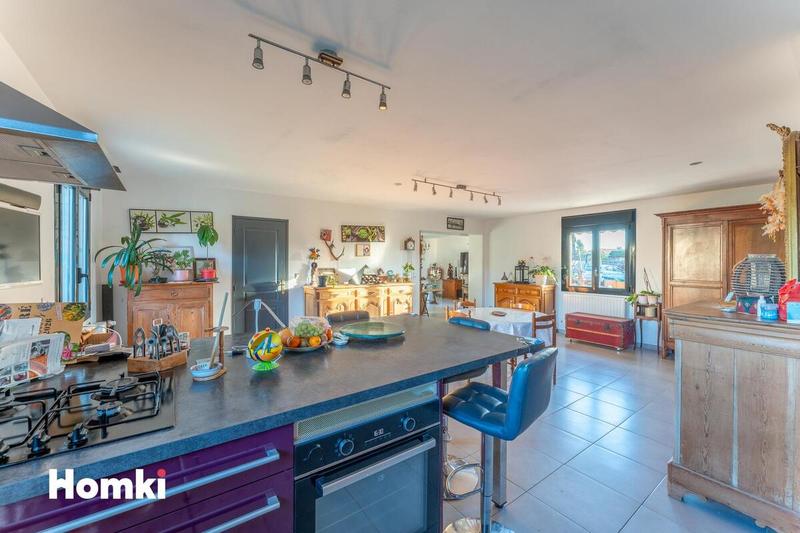 Maison - 180 m² - 6 pièces