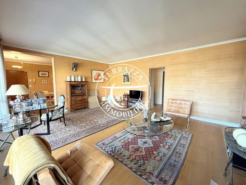 Appartement - 100 m² - 3 pièces