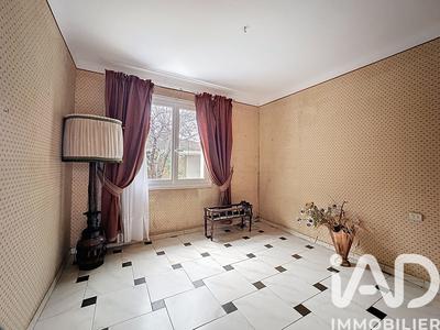 Maison - 97 m² - 5 pièces