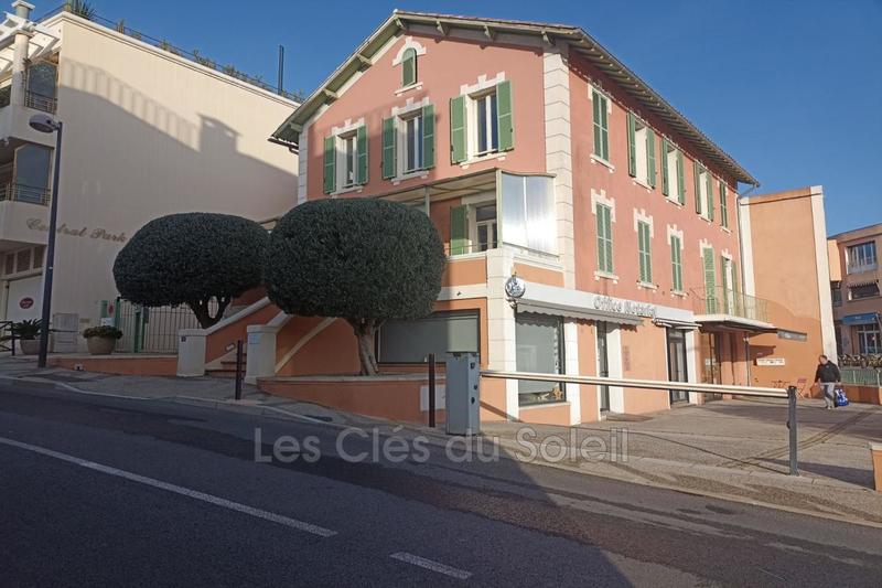 Bureau - 71 m² - 5 pièces