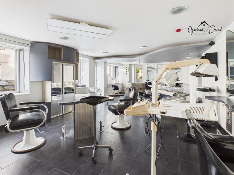 Local commercial - 52 m² - 2 pièces