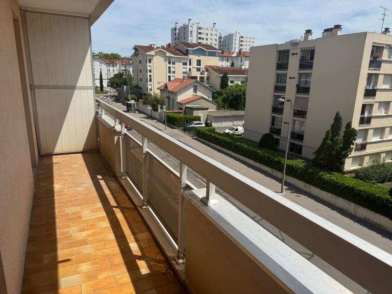 Appartement - 81 m² - 3 pièces
