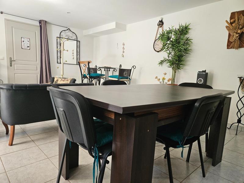 Maison - 203 m² - 7 pièces