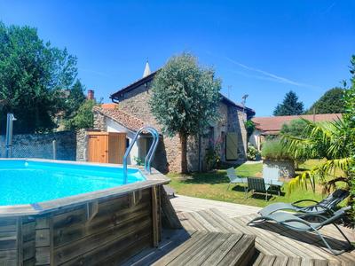 Maison - 96 m² - 5 pièces