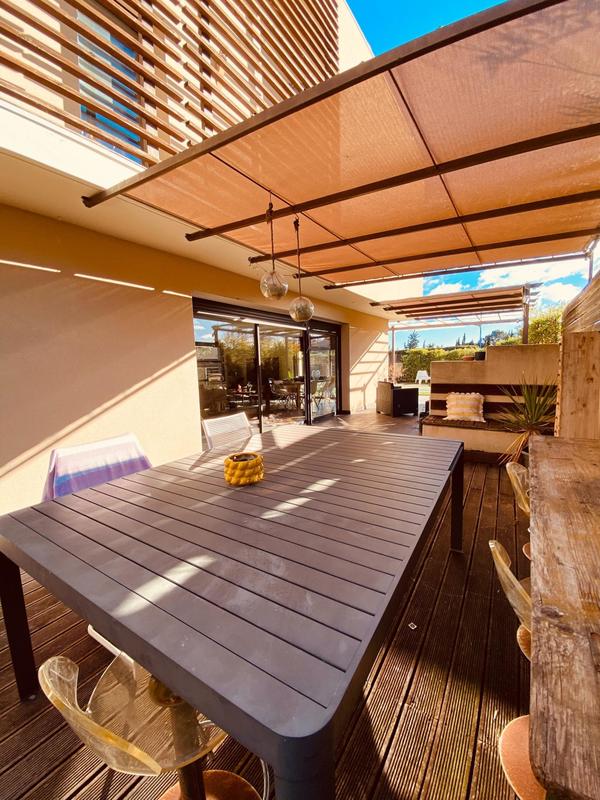 Maison - 181 m² - 5 pièces