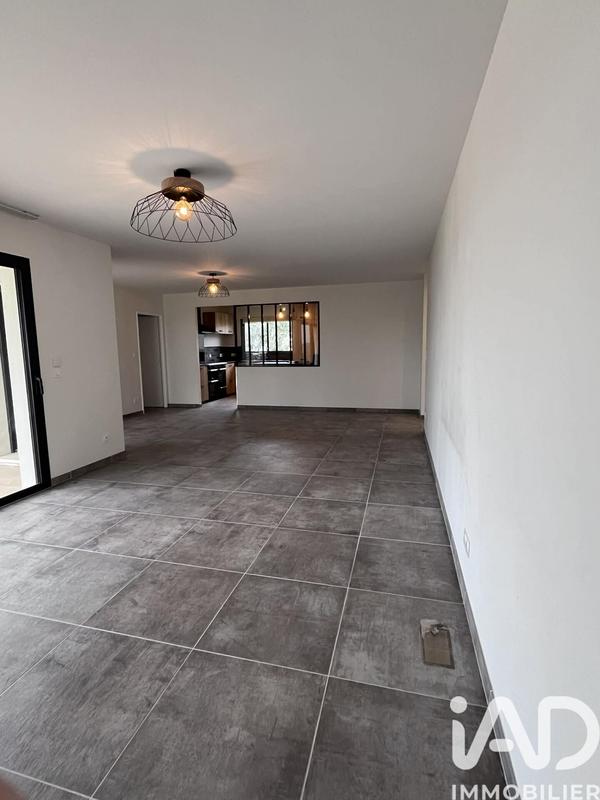 Maison - 122 m² - 5 pièces