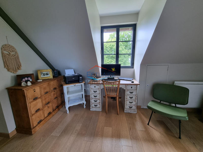 Maison traditionnelle - 190 m² - 8 pièces