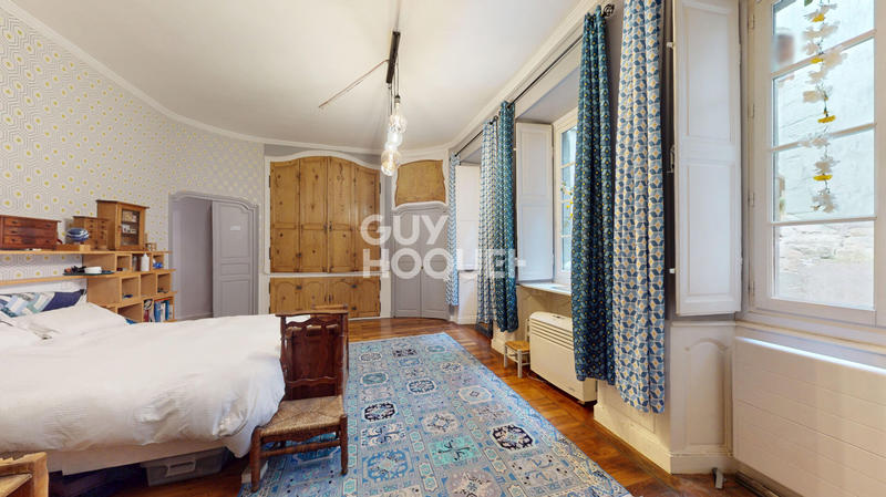 Appartement - 140 m² - 4 pièces