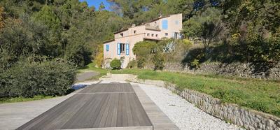 Viager - Villa - 216 m² - 8 pièces