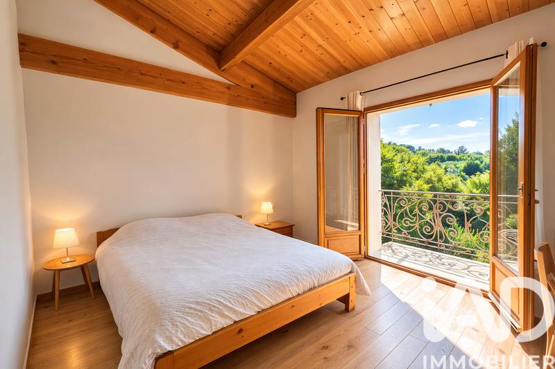 Bastide - 196 m² - 7 pièces