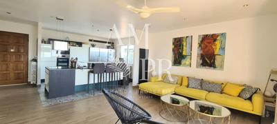 Maison - 200 m² - 8 pièces