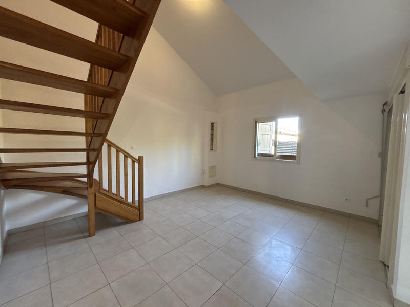 Appartement - 75 m² - 4 pièces