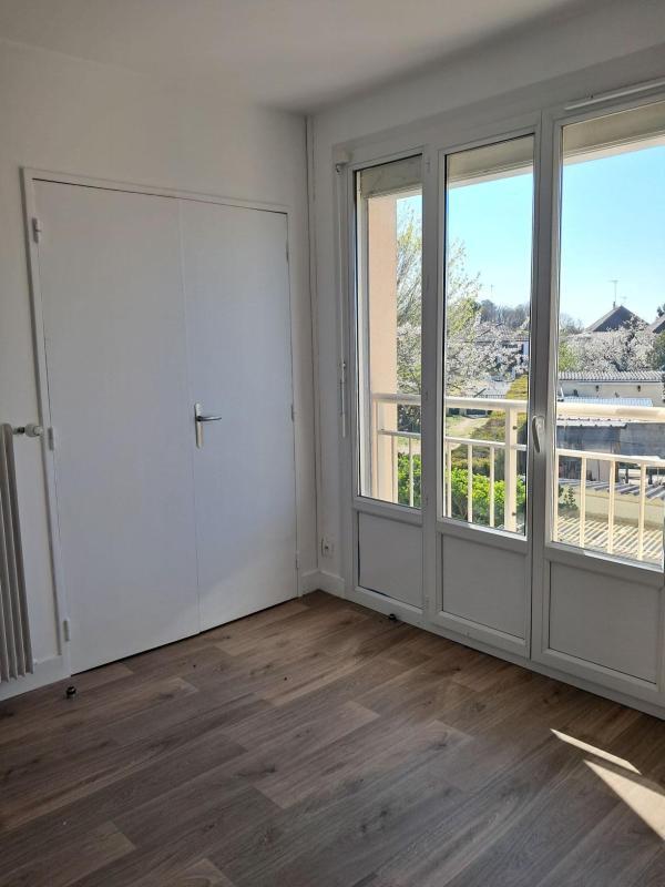 Maison - 89 m² - 5 pièces