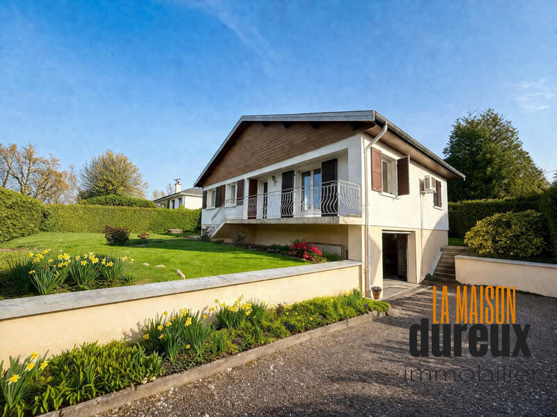 Maison - 90 m² - 4 pièces