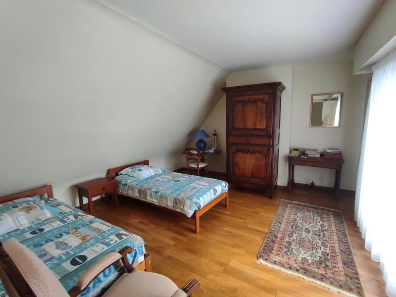 Maison - 161 m² - 6 pièces