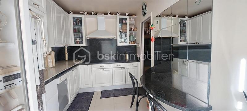 Maison - 116 m² - 6 pièces