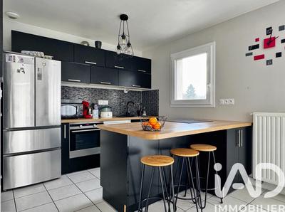 Maison - 93 m² - 5 pièces