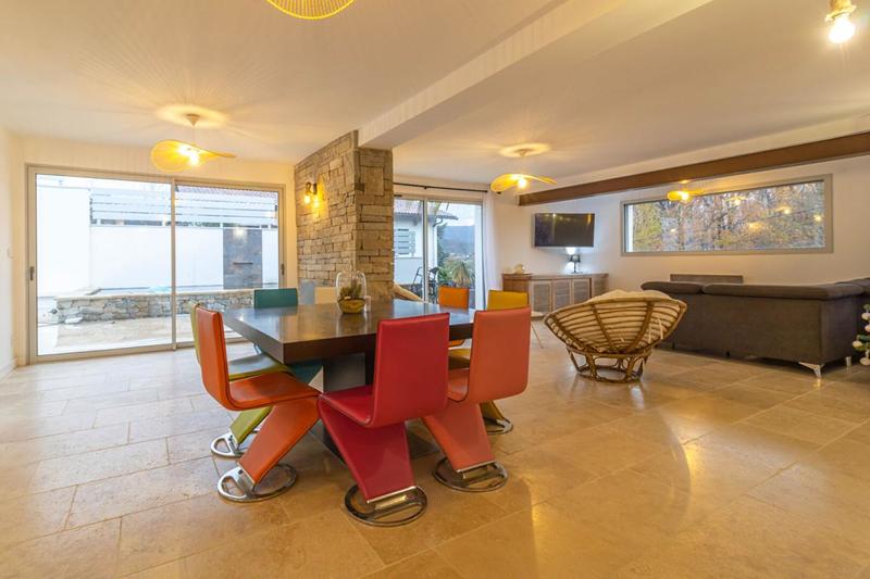 Maison - 188 m² - 7 pièces