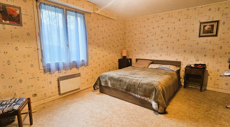 Maison - 163 m² - 7 pièces