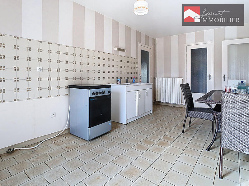 Maison - 234 m² - 7 pièces