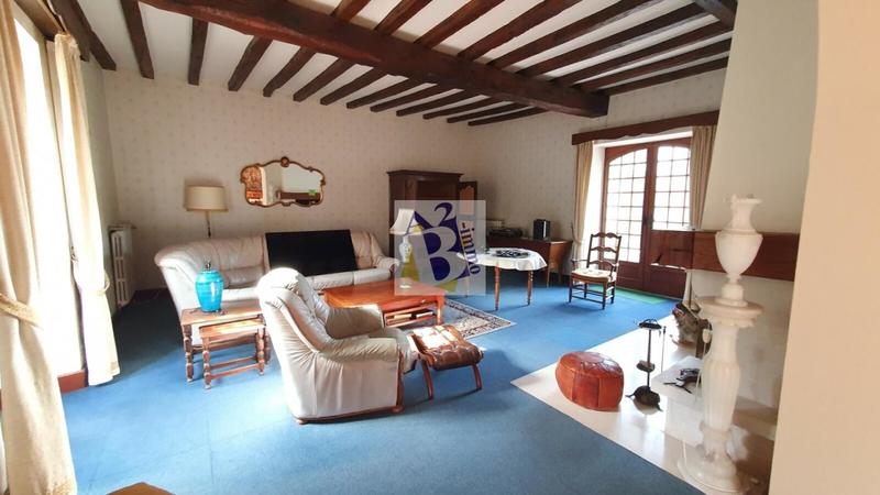 Maison - 221 m² - 9 pièces