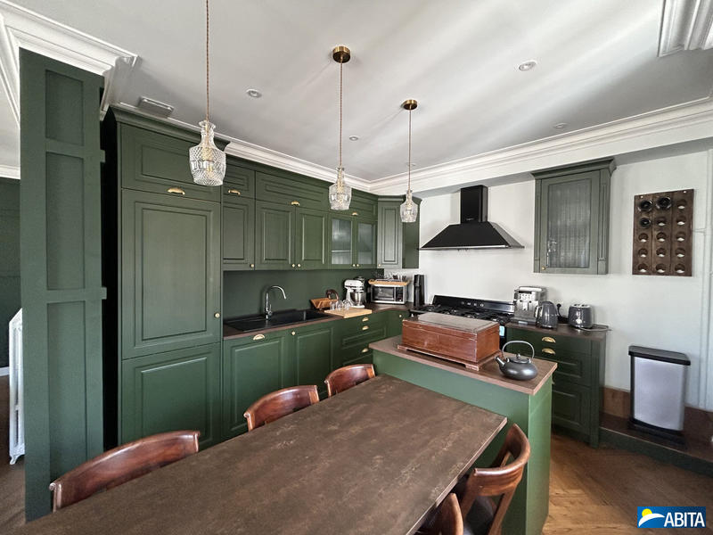 Appartement - 100 m² - 4 pièces