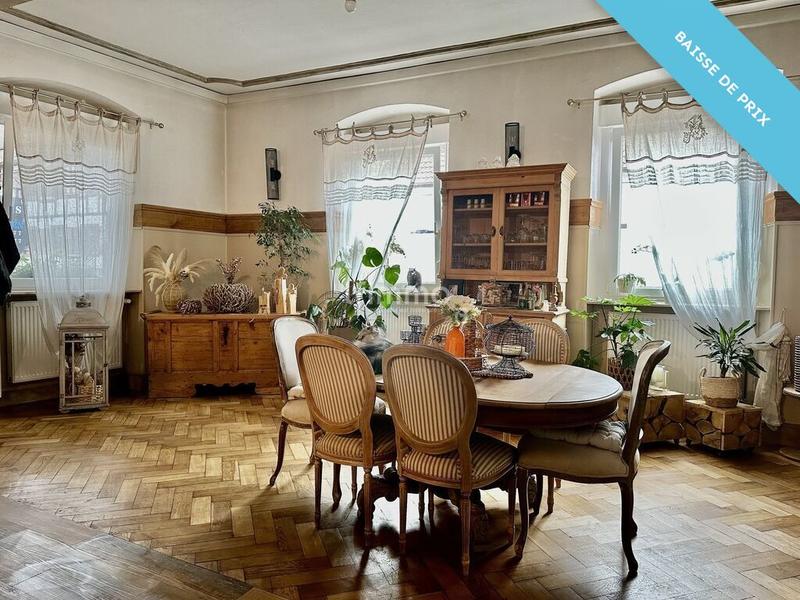 Maison - 355 m² - 9 pièces