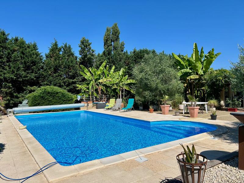 Maison traditionnelle - 264 m² - 10 pièces