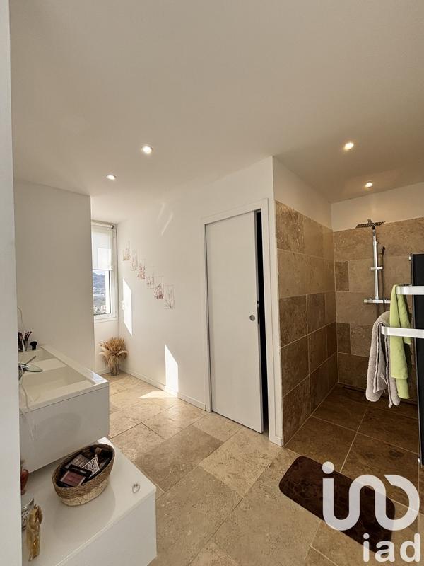 Maison de maîtres - 235 m² - 8 pièces