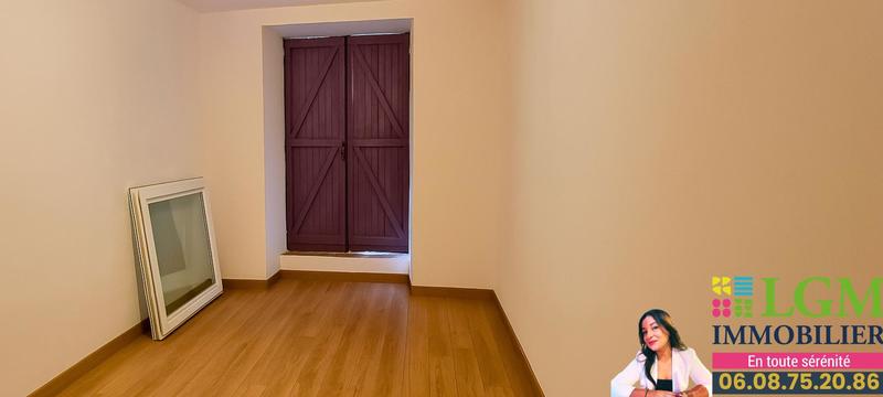 Maison - 260 m² - 3 pièces