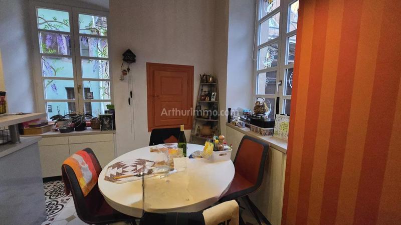 Maison - 243 m² - 11 pièces